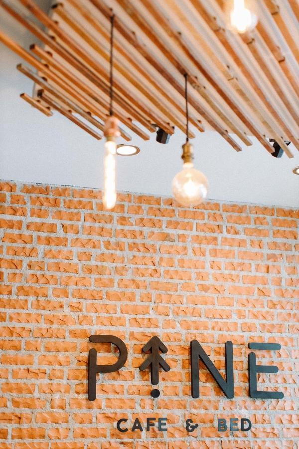 Hotel Pine Cafe'&Bed Ayutthaya Exteriér fotografie