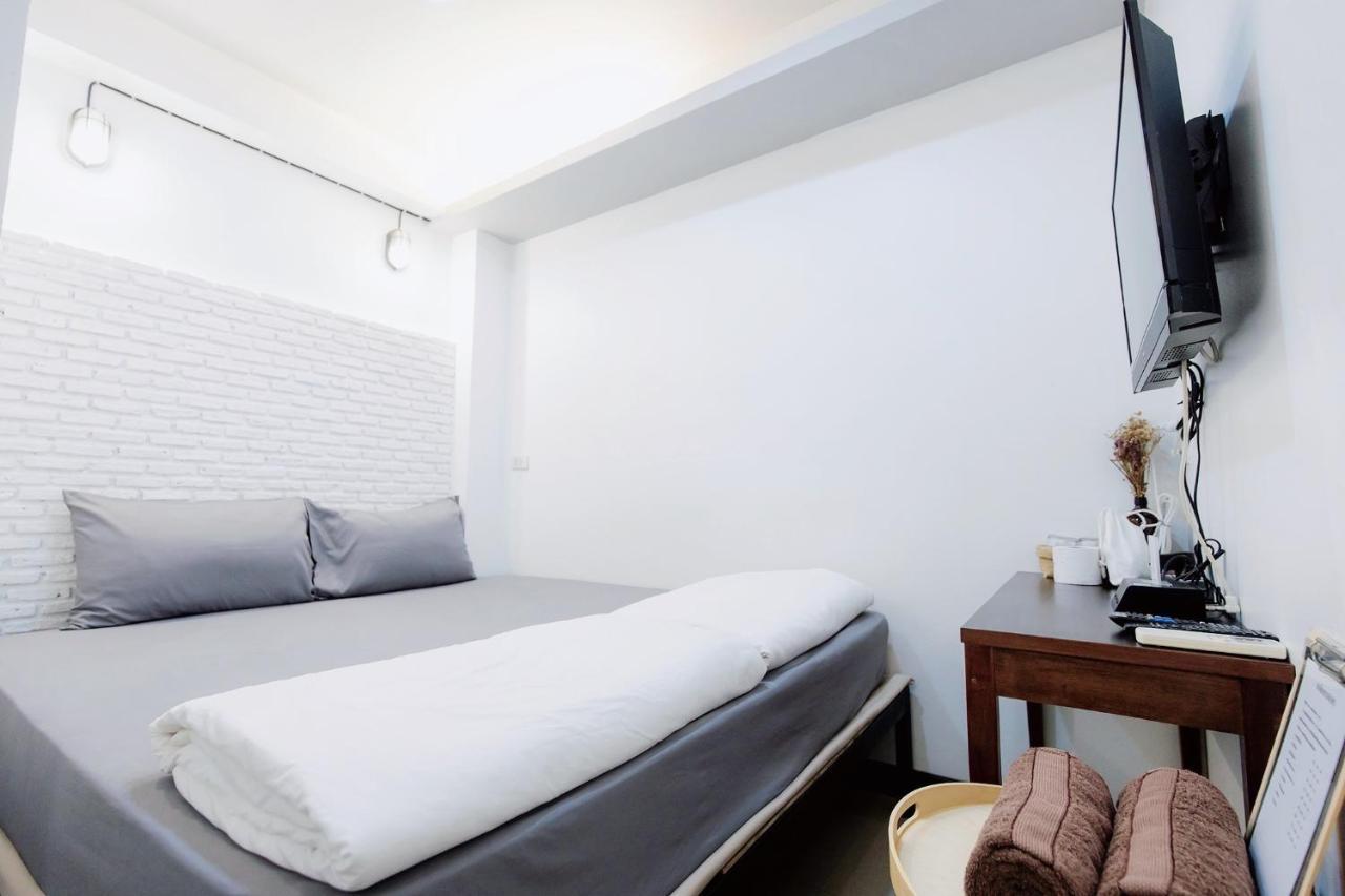 Hotel Pine Cafe'&Bed Ayutthaya Exteriér fotografie