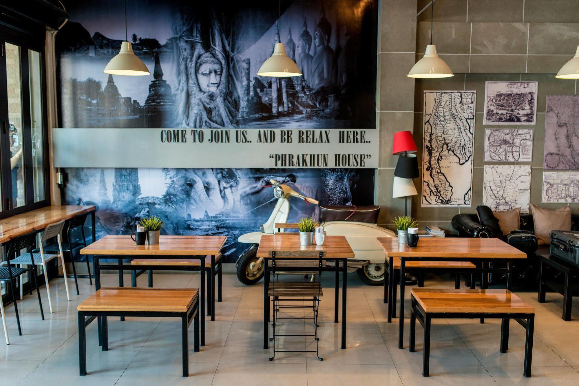 Hotel Pine Cafe'&Bed Ayutthaya Exteriér fotografie