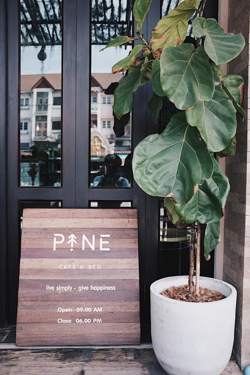Hotel Pine Cafe'&Bed Ayutthaya Exteriér fotografie